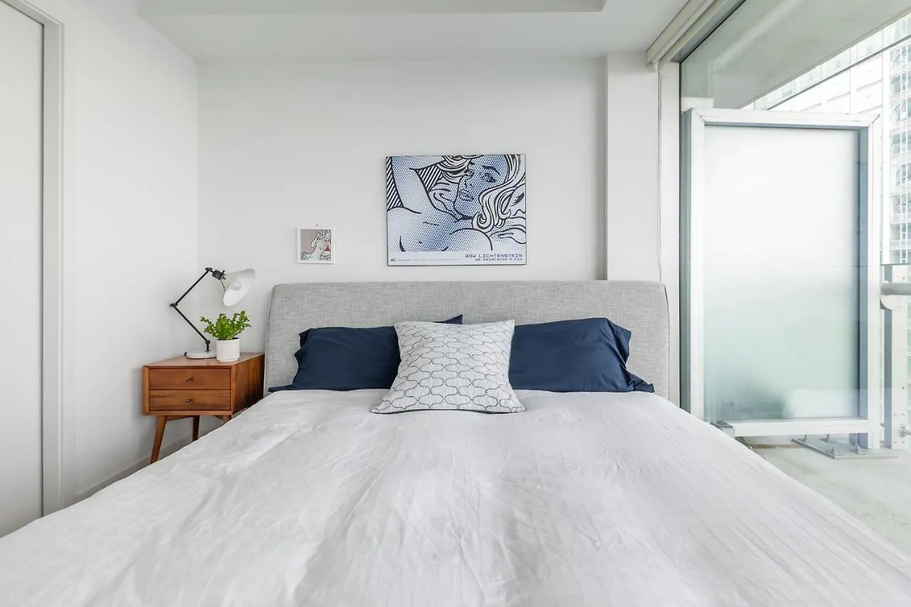 Cloud 9 In Downtown Toronto Apartment 0*,