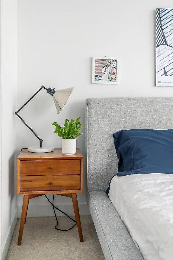 Cloud 9 In Downtown Toronto Apartment