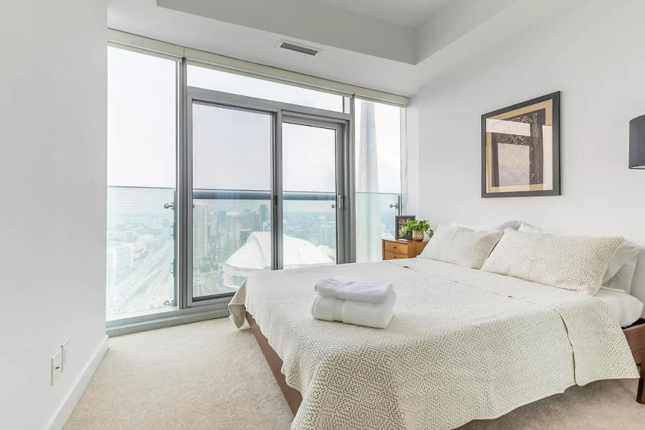 Cloud 9 In Downtown Toronto Apartment 0*,