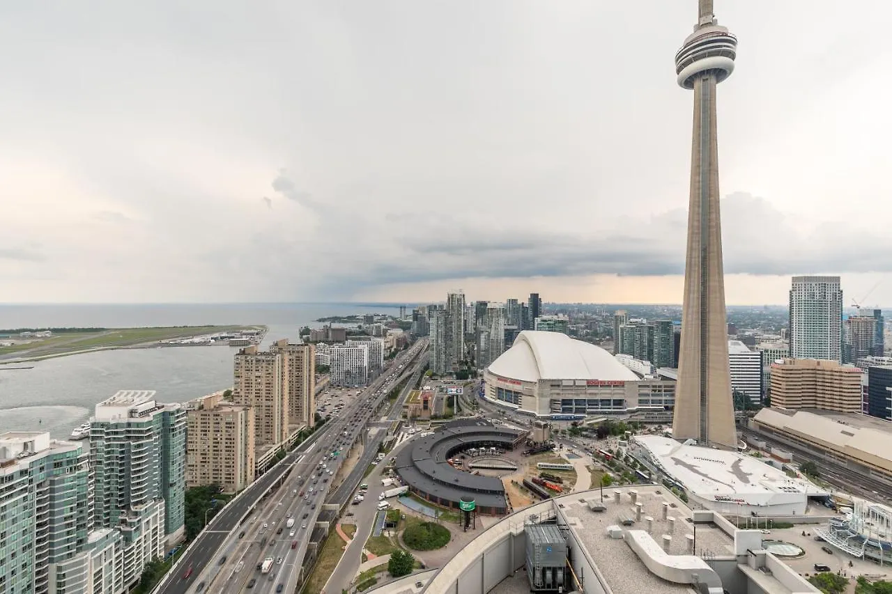 Cloud 9 In Downtown Toronto Apartment