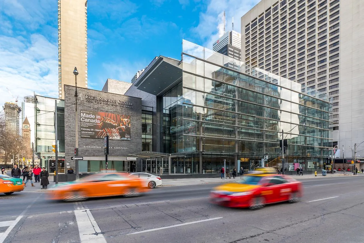 Cloud 9 In Downtown Toronto Apartment Canada